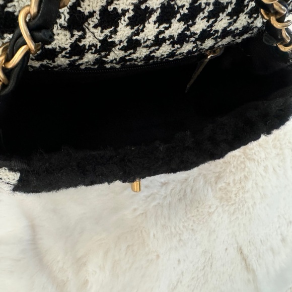 Chanel Tweed Square Mini Classic Flap - Picture 12 of 15